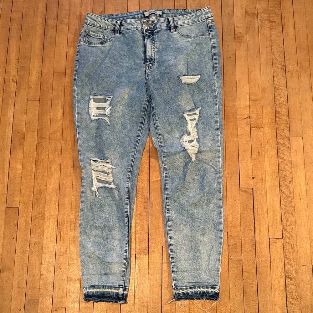Refuge Light Blue Denim High Rise Stretchy